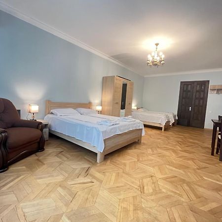 Vera City Center Apartment Тбилиси Екстериор снимка