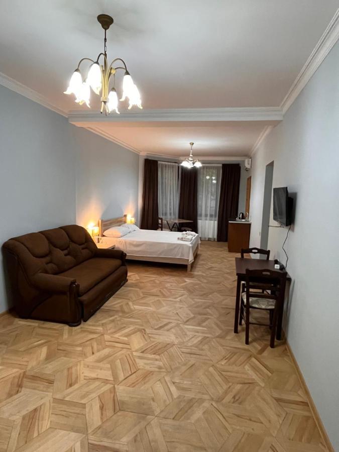 Vera City Center Apartment Тбилиси Екстериор снимка