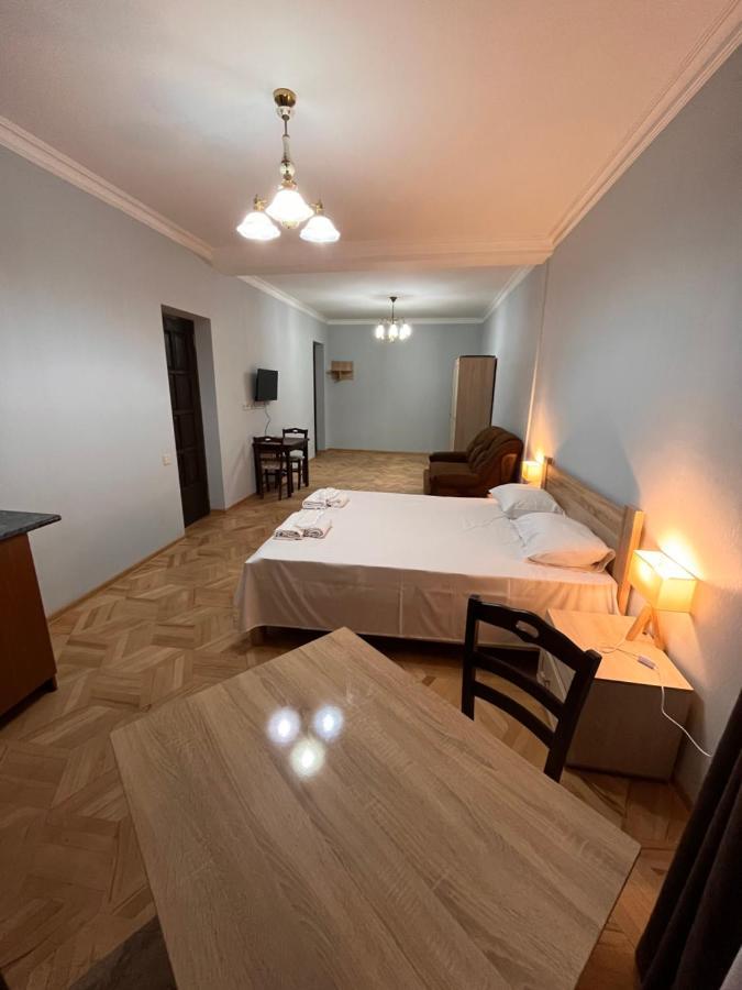 Vera City Center Apartment Тбилиси Екстериор снимка