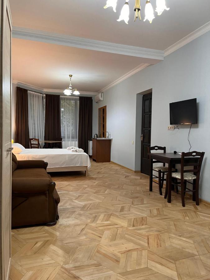Vera City Center Apartment Тбилиси Екстериор снимка