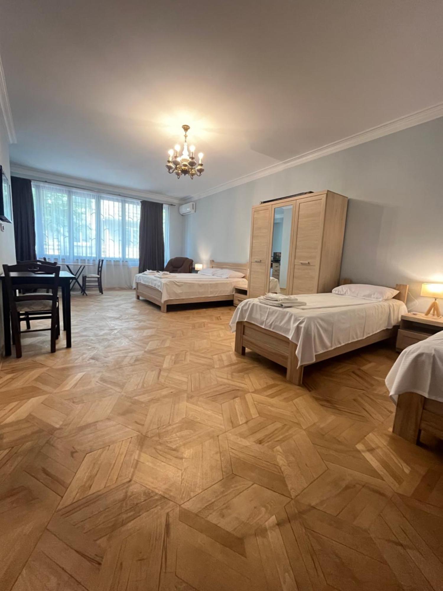 Vera City Center Apartment Тбилиси Екстериор снимка